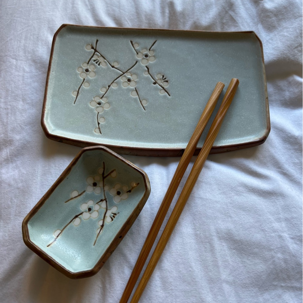 New Floral Ceramic Sushi Plate Set with Chopsticks